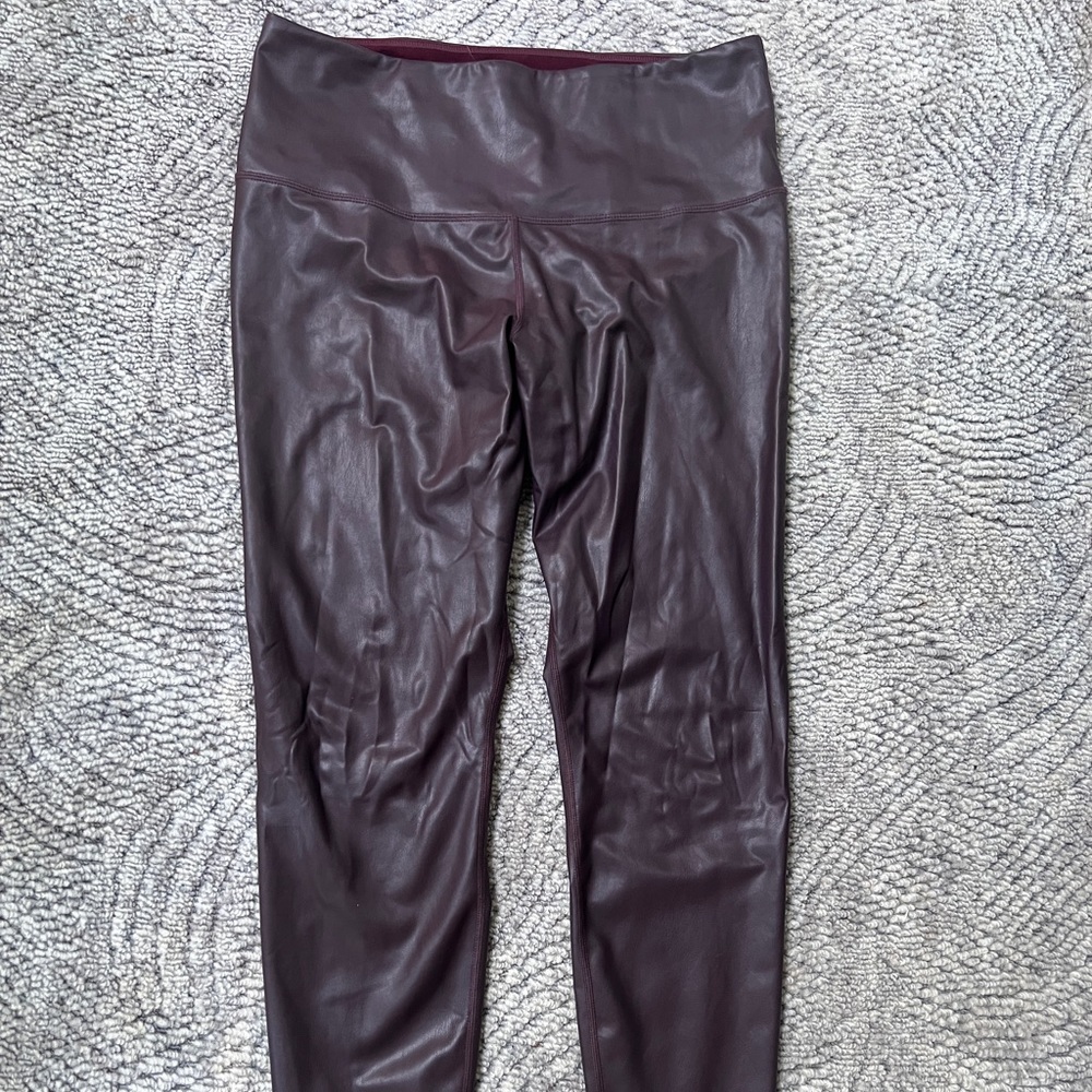 Leather look leggings